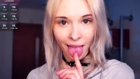 Mia Bunyard online show from March 3, 3:54 pm