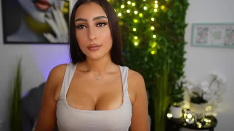 Bree online show from September 11, 1:45 pm