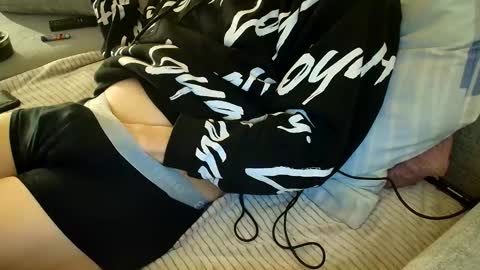 breezydicks online show from December 2, 10:19 pm