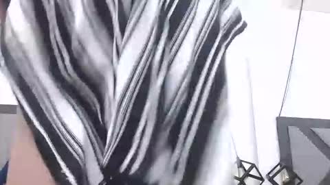 BRENDA VELASQUEZ online show from March 6, 8:08 pm