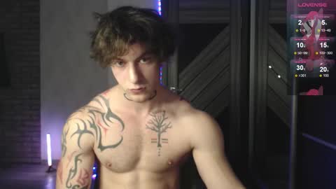 brendan__piks online show from December 17, 8:54 am