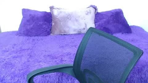 brendasantos_77 online show from October 23, 5:14 pm