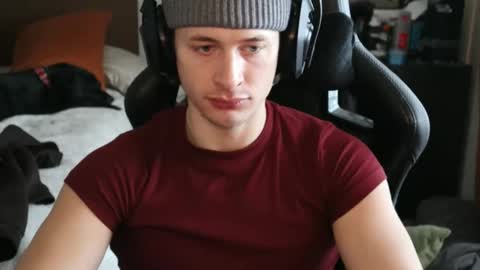 brentonverde online show from February 7, 8:45 pm