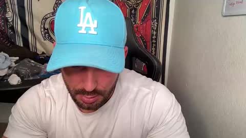 Brett Mycles online show from February 17, 8:19 pm