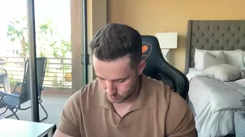 Snapshot of brettmycles chatting on September 23, 9:21 pm Brett Mycles online show from September 23, 9:21 pm