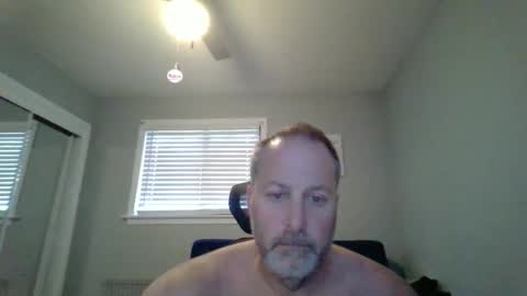 hey online show from April 30, 8:47 pm