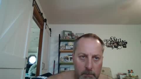 Snapshot of brettsky chatting on September 23, 4:01 pm hey online show from September 23, 4:01 pm