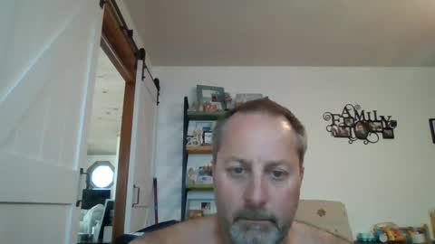 Snapshot of brettsky chatting on October 8, 7:20 pm hey online show from October 8, 7:20 pm
