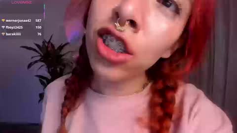 Snapshot of bri_von_dhara_ chatting on September 17, 4:54 pm Bri online show from September 17, 4:54 pm