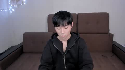 Snapshot of brian_stars chatting on February 3, 1:19 pm Brian boy online show from February 3, 1:19 pm