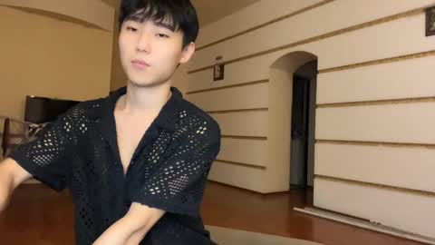 Snapshot of brian_stars chatting on October 18, 5:06 pm Brian boy online show from October 18, 5:06 pm