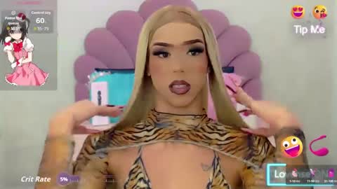 Snapshot of briana_sex32 chatting on October 12, 4:05 am BRIANA online show from October 12, 4:05 am