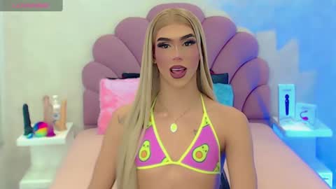 Snapshot of briana_sex32 chatting on February 27, 11:39 am BRIANA online show from February 27, 11:39 am