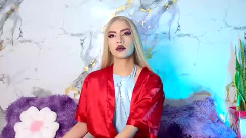 briana_white online show from March 18, 2:06 am