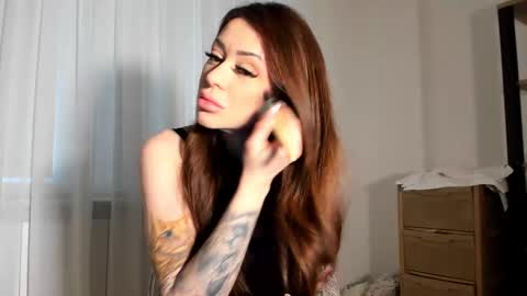 Snapshot of brianadiamondxxx chatting on January 6, 10:35 am brianadiamondxxx online show from January 6, 10:35 am