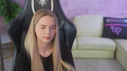 Diamonds Girls online show from November 1, 12:04 pm