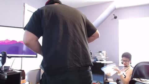 Strawberry online show from January 19, 2:59 pm