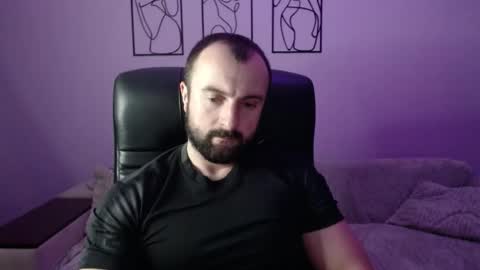 brindlefly69 online show from November 24, 11:42 am