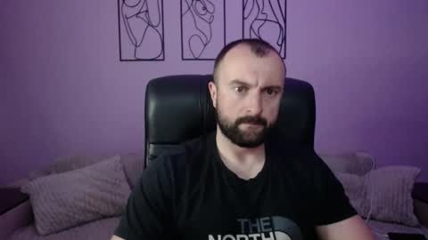 brindlefly69 online show from May 5, 11:05 am