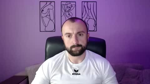 brindlefly69 online show from November 7, 11:56 am