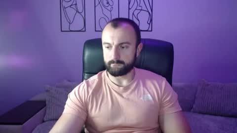 Snapshot of brindlefly69 chatting on October 20, 11:04 am brindlefly69 online show from October 20, 11:04 am