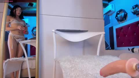 BritannyClaire online show from April 19, 6:36 am