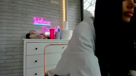 britney_charm online show from November 5, 7:21 am