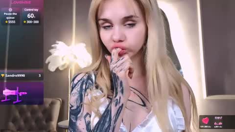 Britney online show from March 11, 8:31 pm