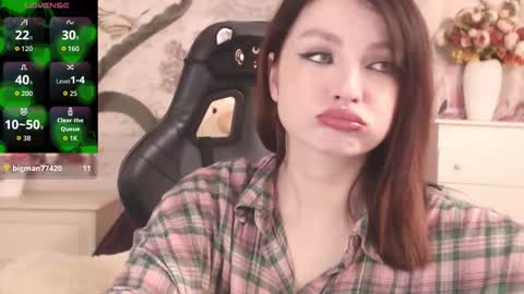 britneybarker online show from October 25, 7:47 pm