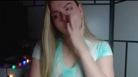 BritneyGlow online show from December 16, 1:42 am