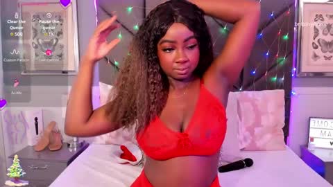 Snapshot of brittanyjhonnns chatting on December 17, 12:00 pm brittany 25 years old happy as a worm online show from December 17, 12:00 pm