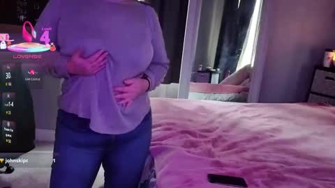 brkenprincess81 online show from December 1, 6:39 pm