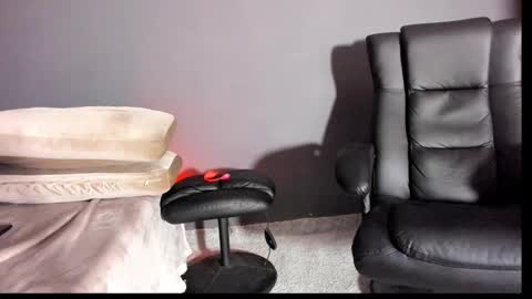 brockhurn_ online show from September 22, 12:15 am