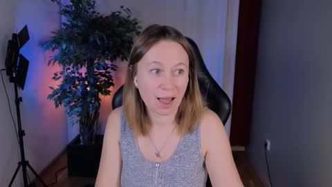 Snapshot of brooke_evans_ chatting on October 8, 8:48 pm Brooke online show from October 8, 8:48 pm