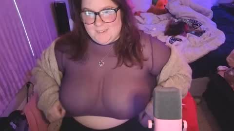 Madam Brooke online show from January 8, 9:20 pm