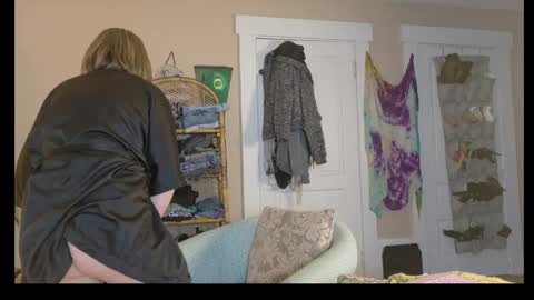 brookieslife online show from April 21, 2:04 am