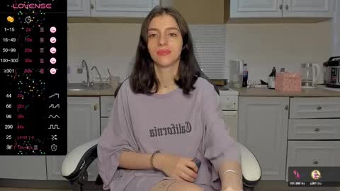 Snapshot of broosnica1 chatting on February 25, 8:25 am broosnica1 online show from February 25, 8:25 am