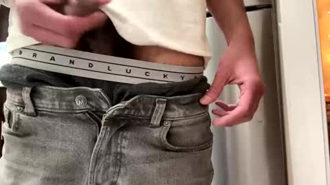 brownboyli online show from March 10, 3:00 am