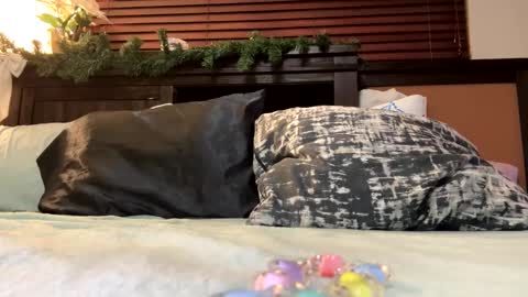 Snapshot of brownsugar0910 chatting on February 2, 4:15 am EtherealLilac online show from February 2, 4:15 am