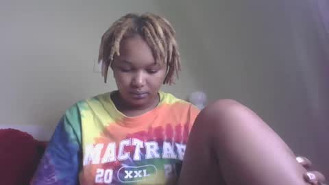 Snapshot of browny_candyz chatting on February 26, 2:16 pm Tracy online show from February 26, 2:16 pm