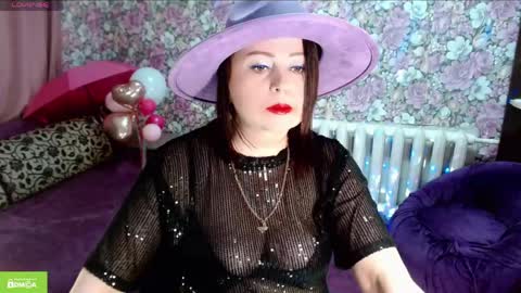 Julia online show from April 13, 8:02 pm