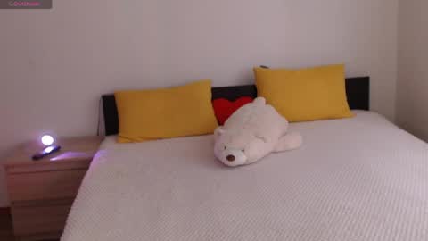 Ellis online show from April 25, 10:17 am