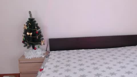 Ellis online show from December 23, 8:31 am