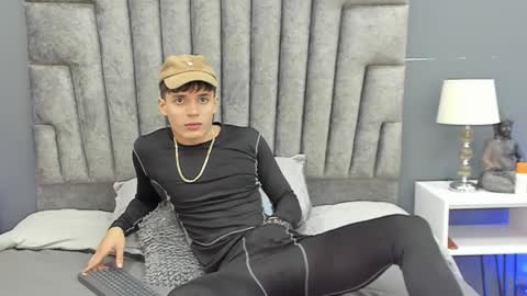 Bruno Bellini online show from November 28, 12:34 pm