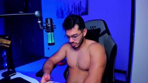Snapshot of bruno_diaz31 chatting on October 13, 1:13 pm Bruno online show from October 13, 1:13 pm