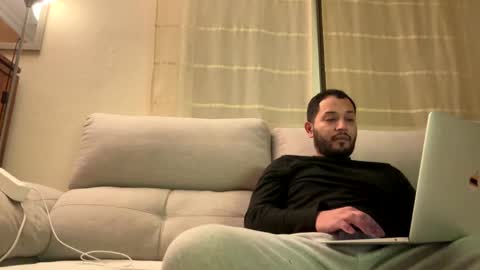 yourteddy online show from December 29, 6:16 pm