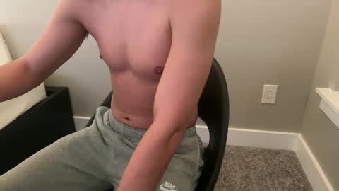 Snapshot of bryce_hoover1 chatting on February 18, 3:42 am bryce online show from February 18, 3:42 am