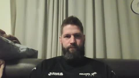 bubblebee1982 online show from January 14, 6:56 am