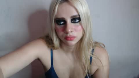 Isabella but call me isa  online show from October 9, 6:19 am