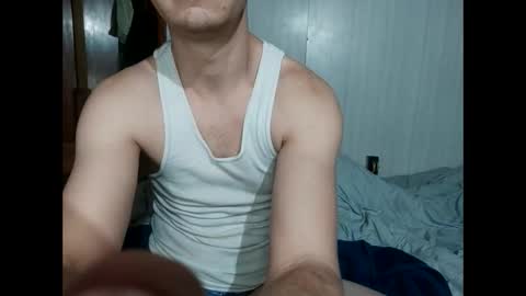 Snapshot of bubblebutt417 chatting on February 24, 5:43 am Max  candi online show from February 24, 5:43 am